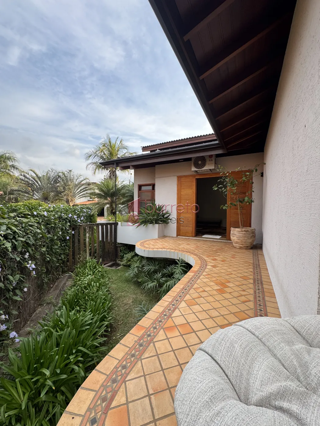 CASA TÉRREA À VENDA – 05 QUARTOS – MALOTA – JUNDIAÍ/SP
