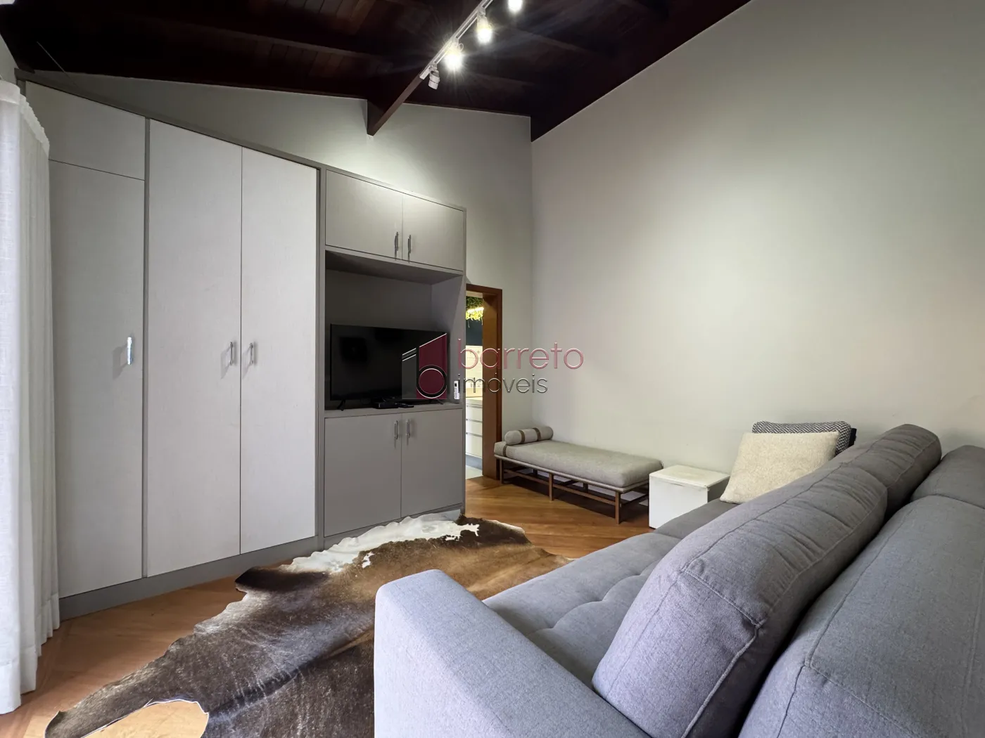 CASA TÉRREA À VENDA – 05 QUARTOS – MALOTA – JUNDIAÍ/SP