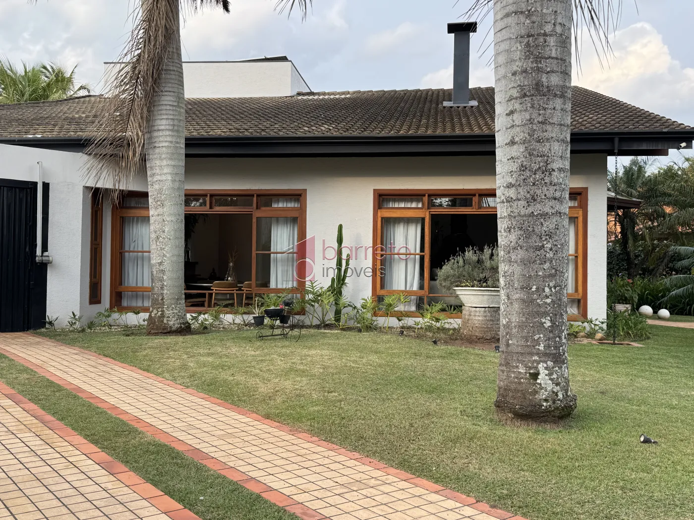 CASA TÉRREA À VENDA – 05 QUARTOS – MALOTA – JUNDIAÍ/SP