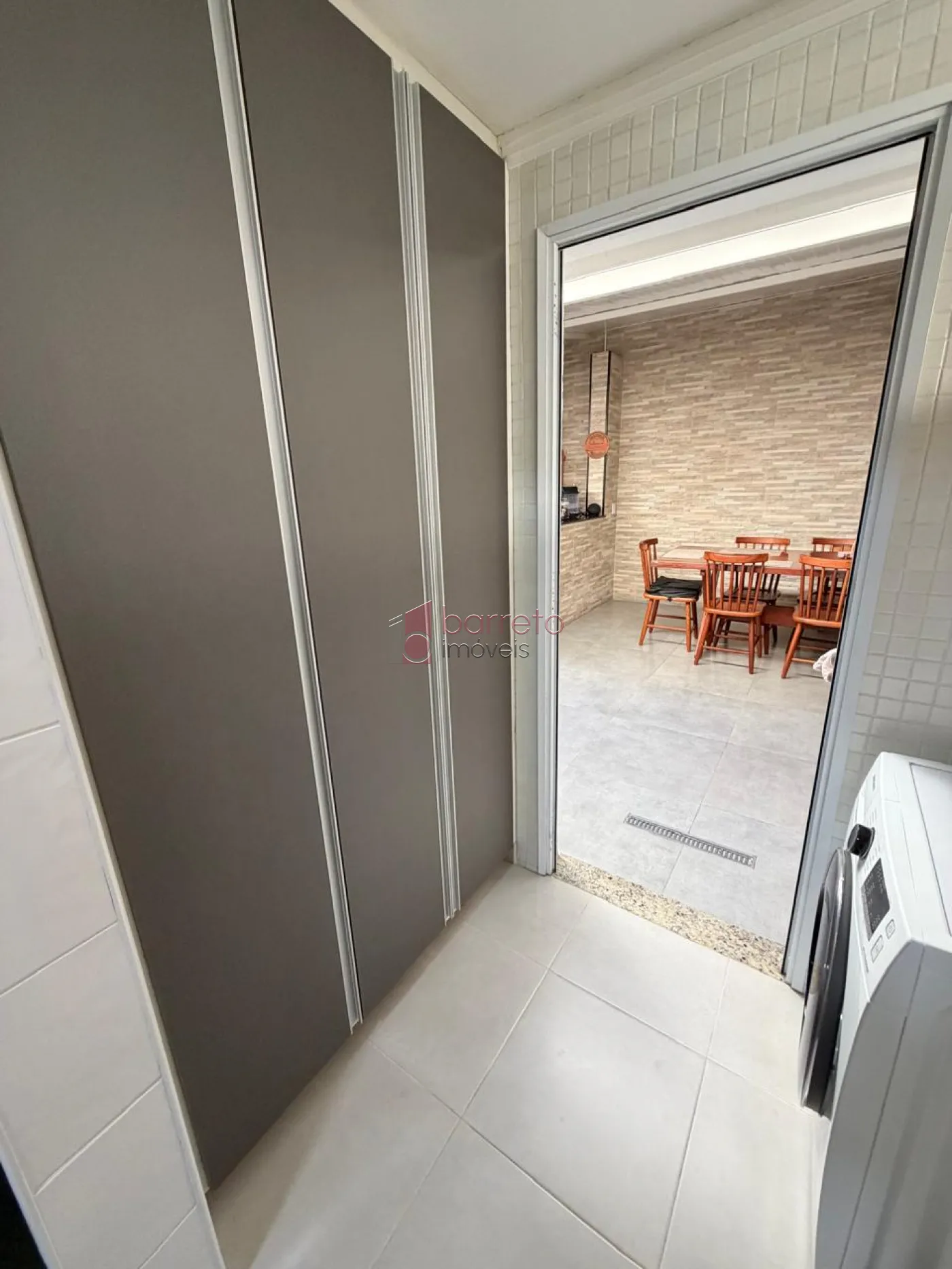 CASA SOBRADO PORTEIRA FECHADA COM 03 QUARTOS À VENDA NO CONDOMÍNIO CANTO DA NATUREZA – JUNDIAÍ/SP