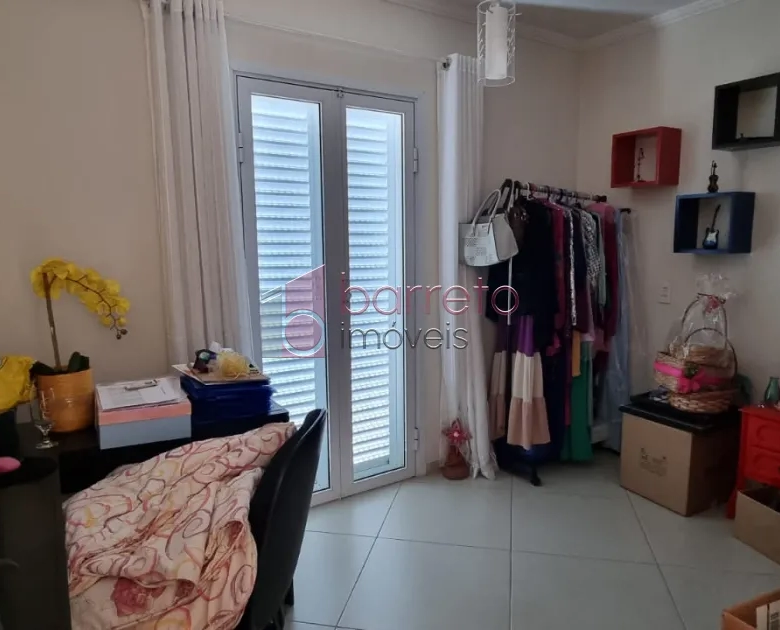 SOBRADO À VENDA – 03 QUARTOS – TORRES SÃO JOSÉ – JUNDIAÍ/SP