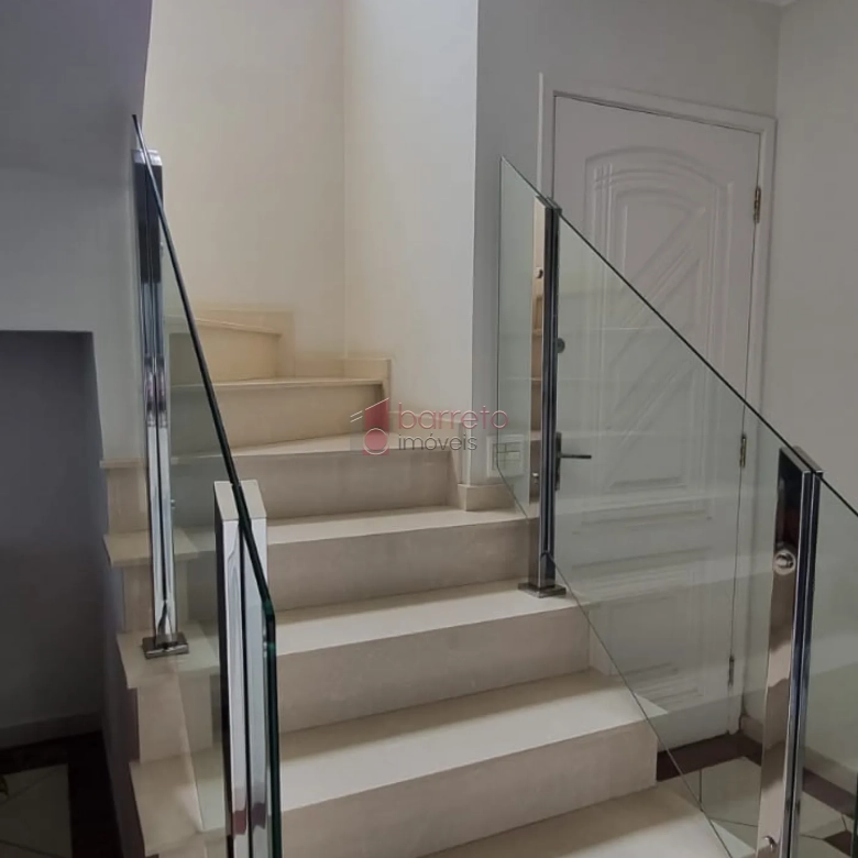 SOBRADO À VENDA – 03 QUARTOS – TORRES SÃO JOSÉ – JUNDIAÍ/SP