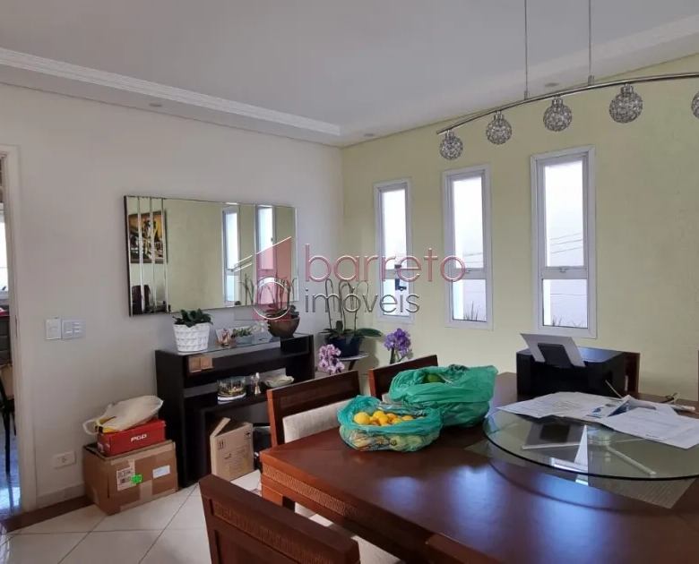 SOBRADO À VENDA – 03 QUARTOS – TORRES SÃO JOSÉ – JUNDIAÍ/SP