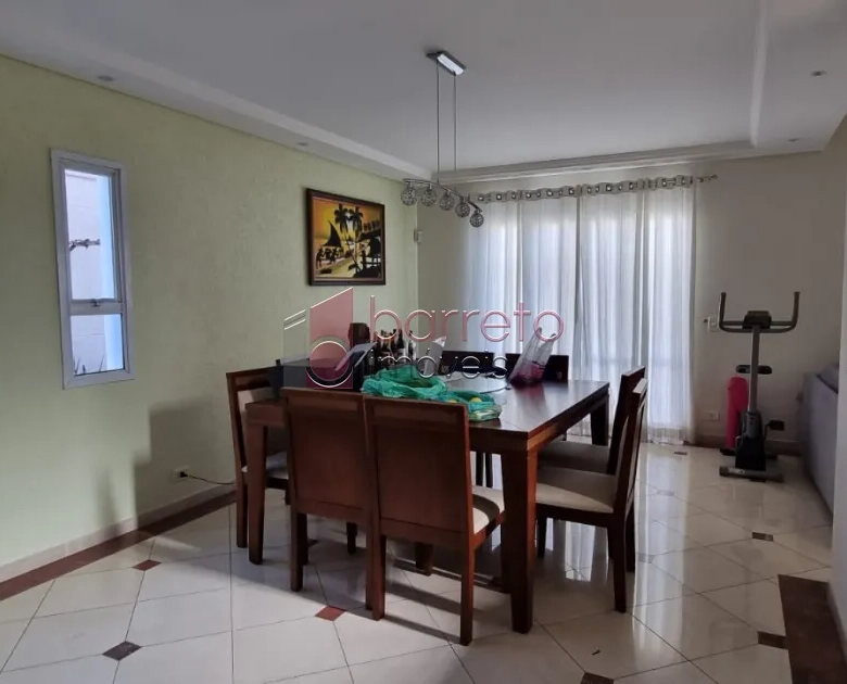 SOBRADO À VENDA – 03 QUARTOS – TORRES SÃO JOSÉ – JUNDIAÍ/SP