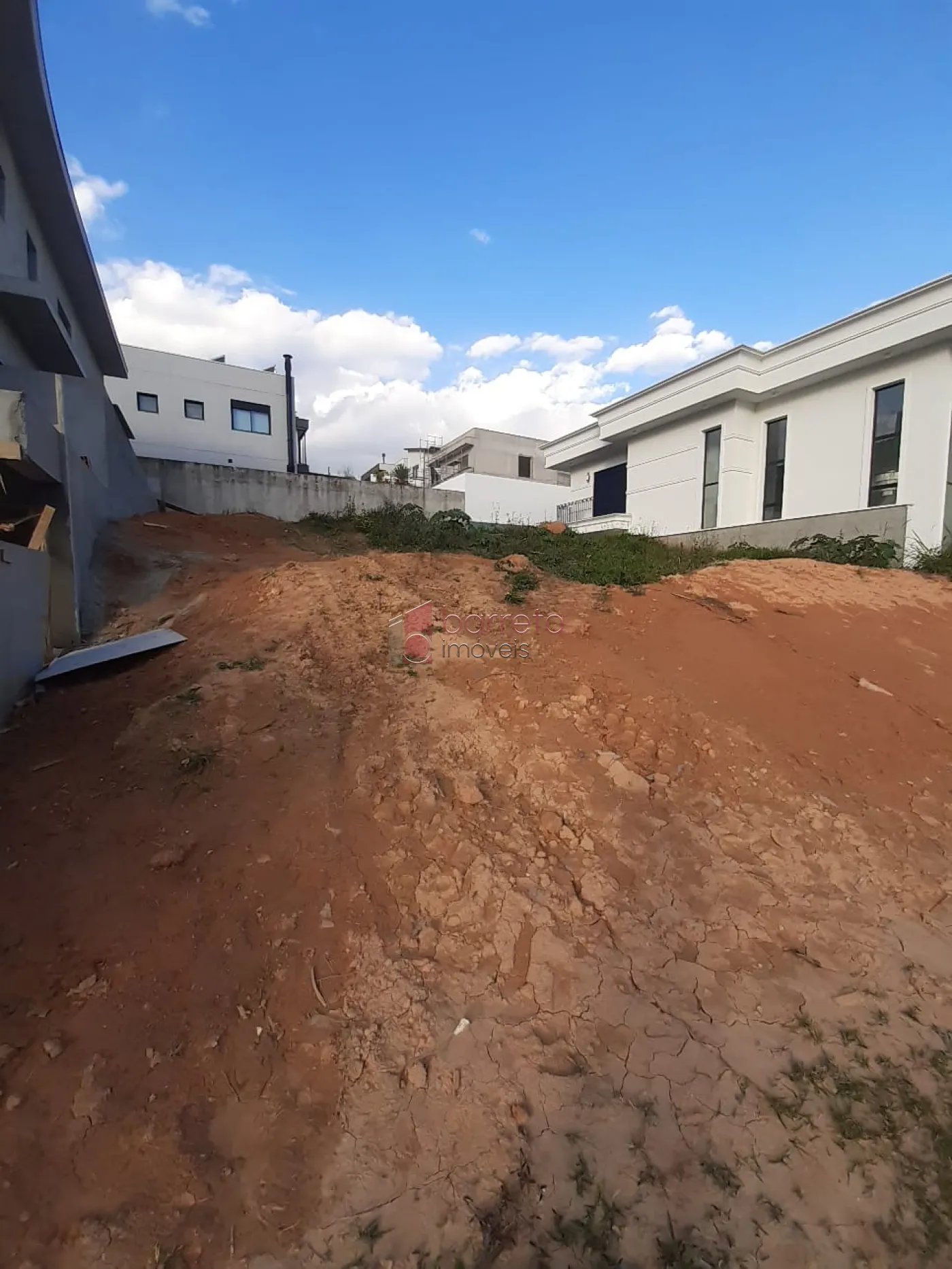 CASA PARA VENDA NO CONDOMÍNIO BRISAS JUNDIAÍ – JUNDIAÍ/SP