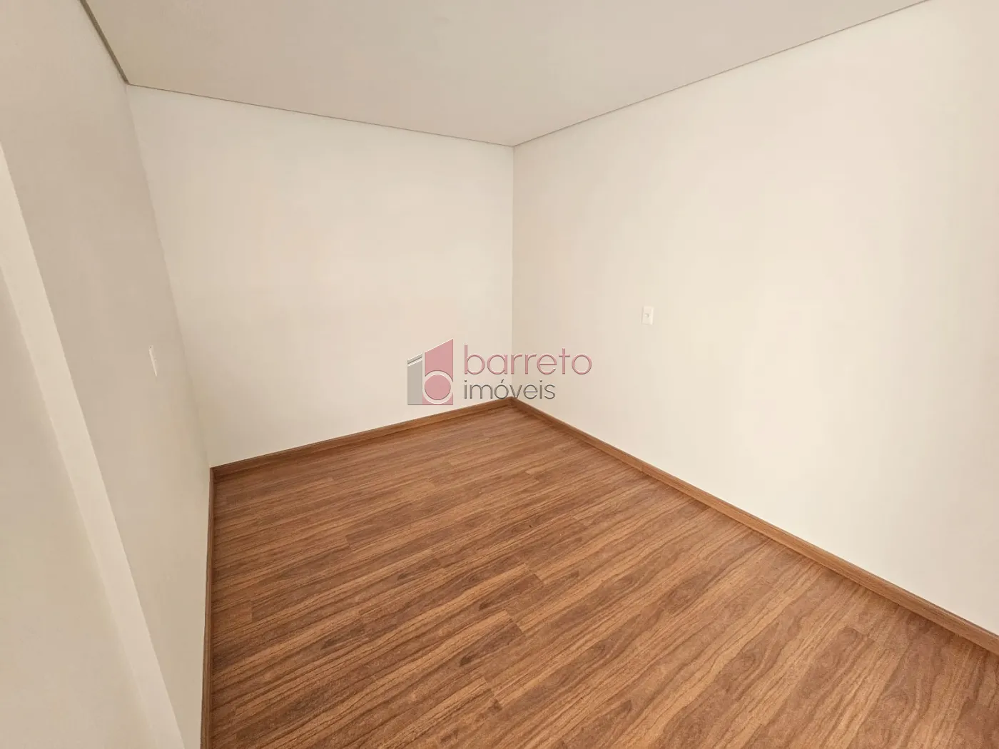 BELÍSSIMA CASA À VENDA NO CONDOMÍNIO BRISAS JUNDIAÍ – JARDIM DAS SAMAMBAIAS