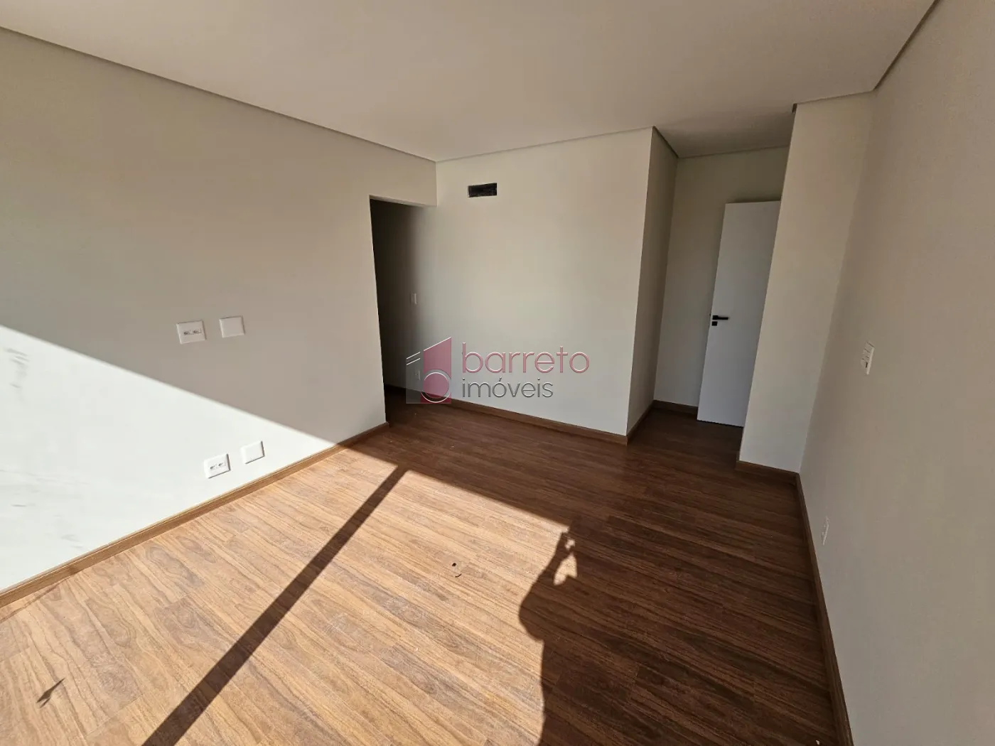 BELÍSSIMA CASA À VENDA NO CONDOMÍNIO BRISAS JUNDIAÍ – JARDIM DAS SAMAMBAIAS