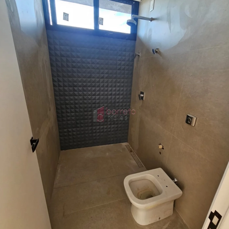 BELÍSSIMA CASA À VENDA NO CONDOMÍNIO BRISAS JUNDIAÍ – JARDIM DAS SAMAMBAIAS