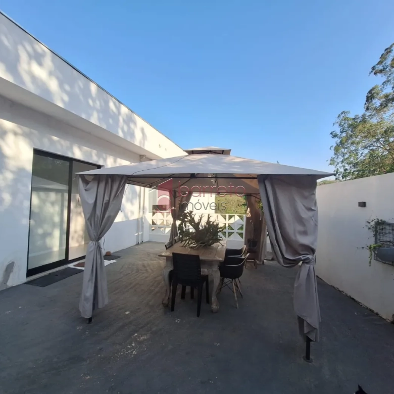 CASA À VENDA NO CONDOMÍNIO CAPITAL VILLE EM CAJAMAR/SP
