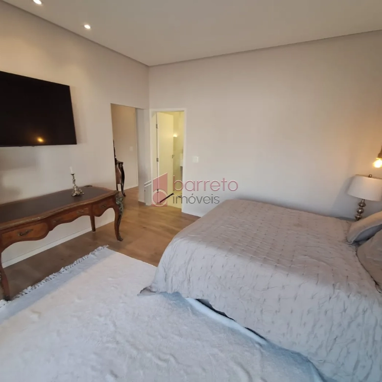 CASA À VENDA NO CONDOMÍNIO CAPITAL VILLE EM CAJAMAR/SP