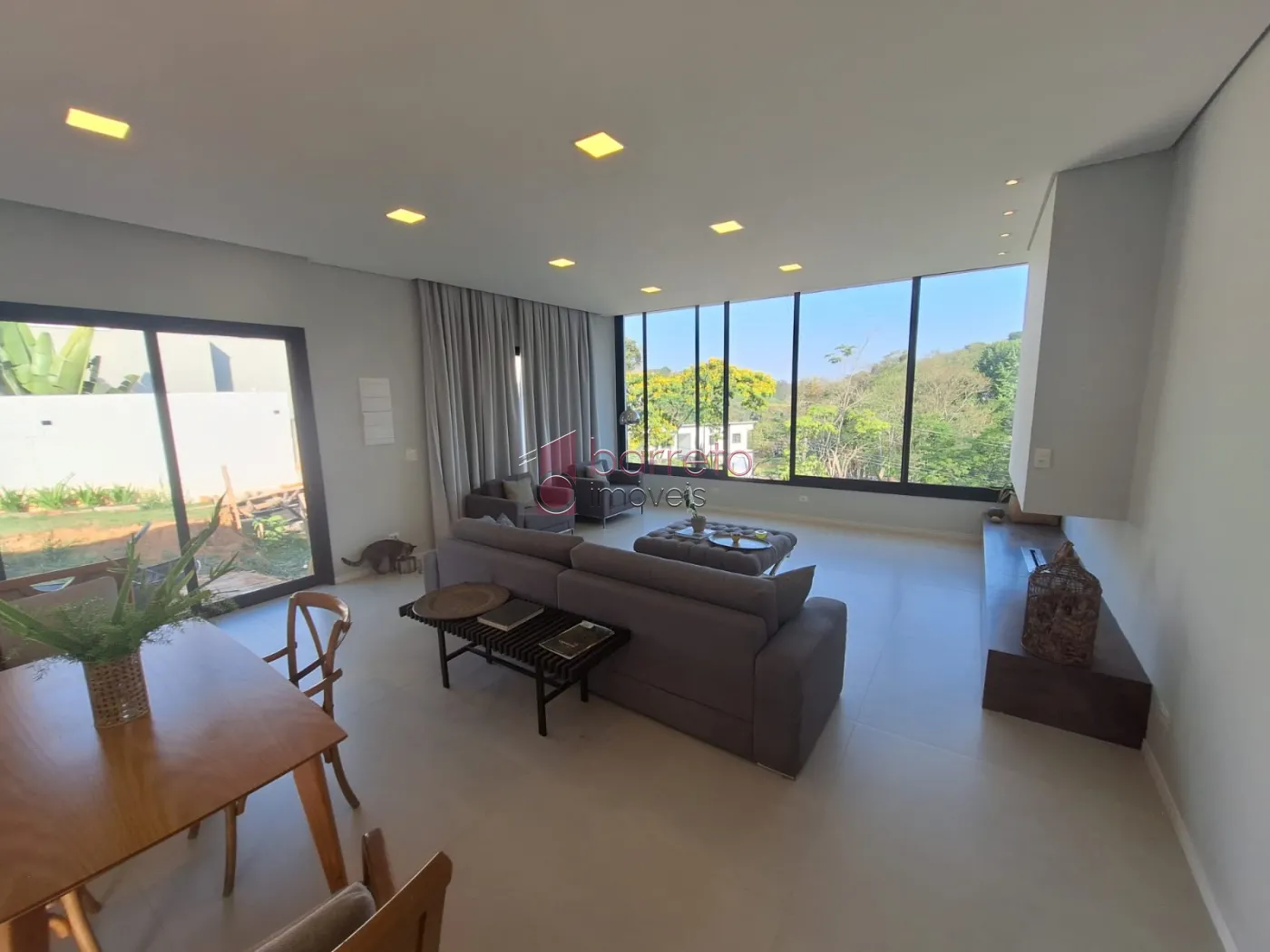CASA À VENDA NO CONDOMÍNIO CAPITAL VILLE EM CAJAMAR/SP