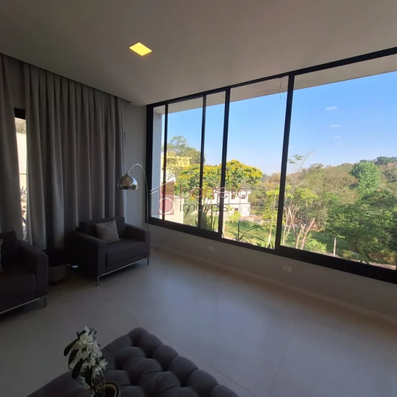 CASA À VENDA NO CONDOMÍNIO CAPITAL VILLE EM CAJAMAR/SP