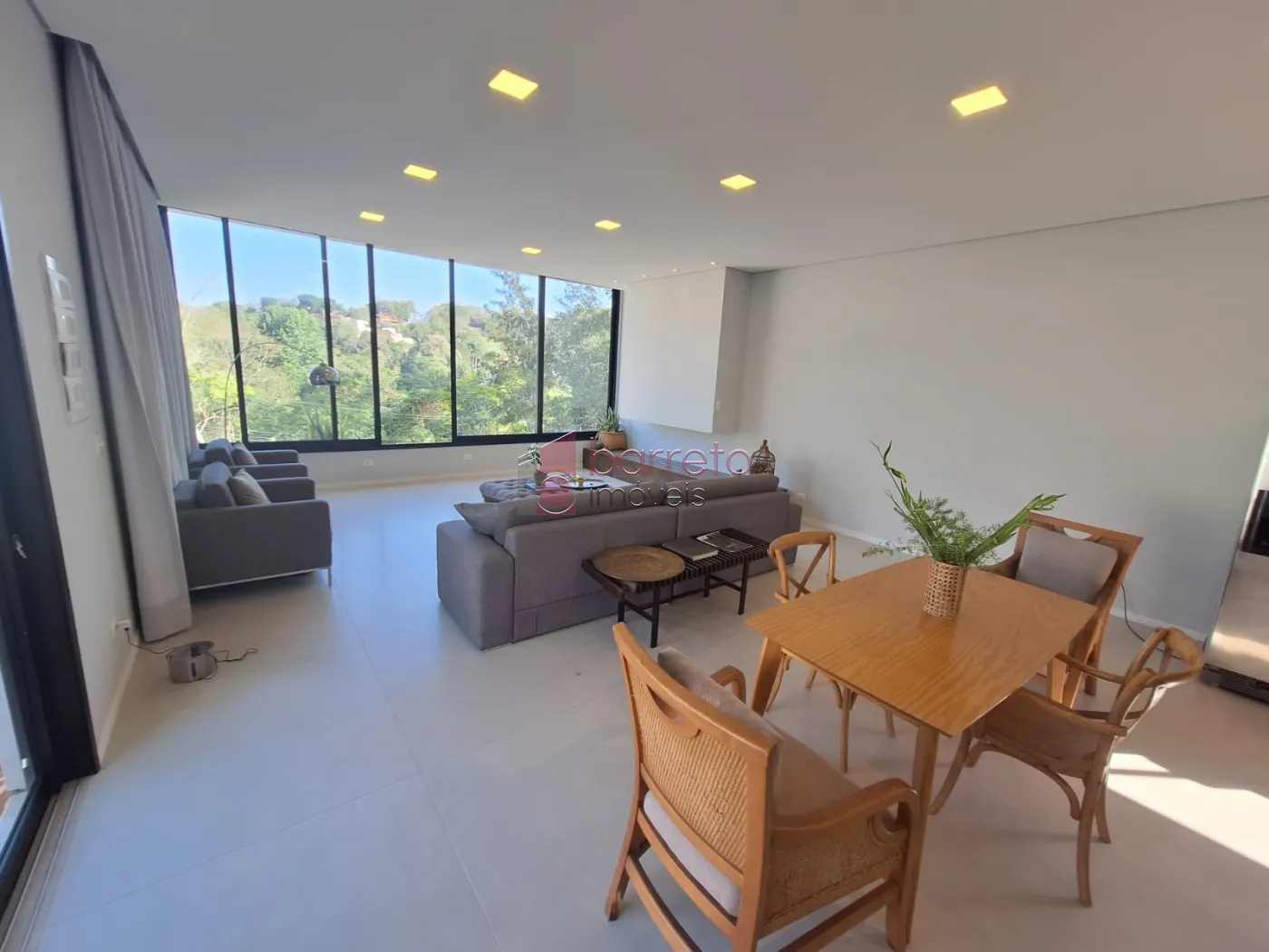 CASA À VENDA NO CONDOMÍNIO CAPITAL VILLE EM CAJAMAR/SP