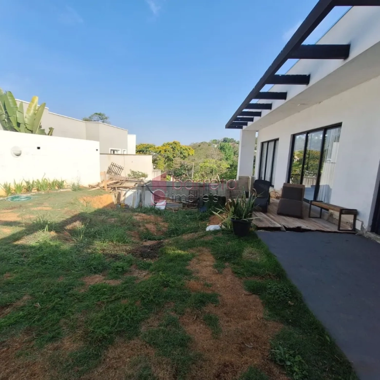 CASA À VENDA NO CONDOMÍNIO CAPITAL VILLE EM CAJAMAR/SP