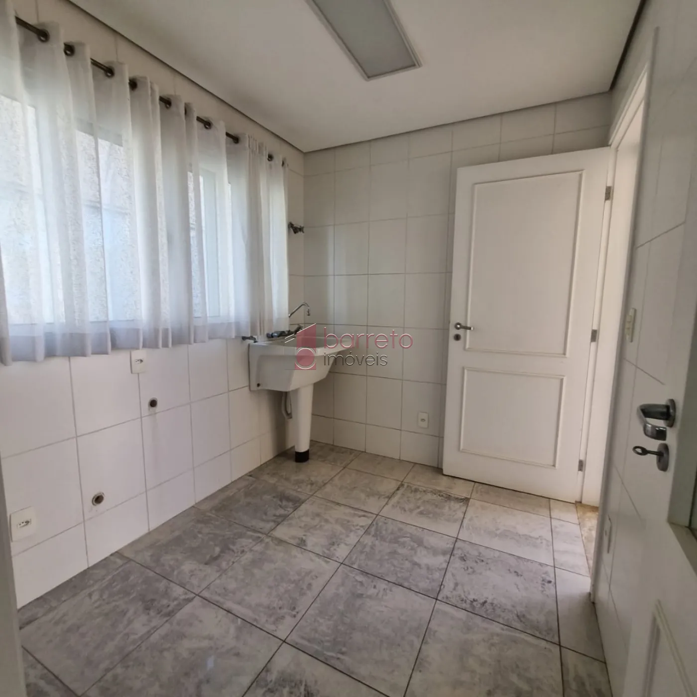 SOBRADO À VENDA 4 QUARTOS – PORTAL DO PARAÍSO II – JUNDIAÍ/SP