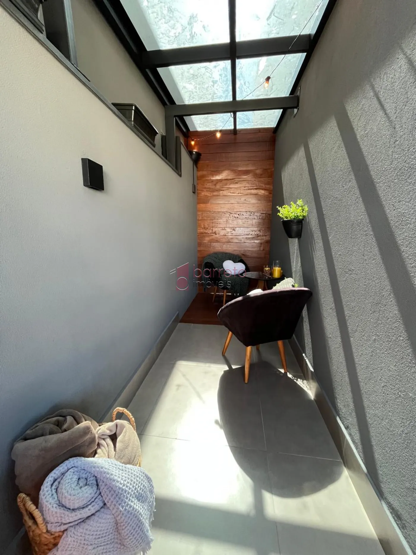 CASA PORTEIRA FECHADA À VENDA NO CONDOMÍNIO RESERVA DA MATA EM JUNDIAÍ/SP