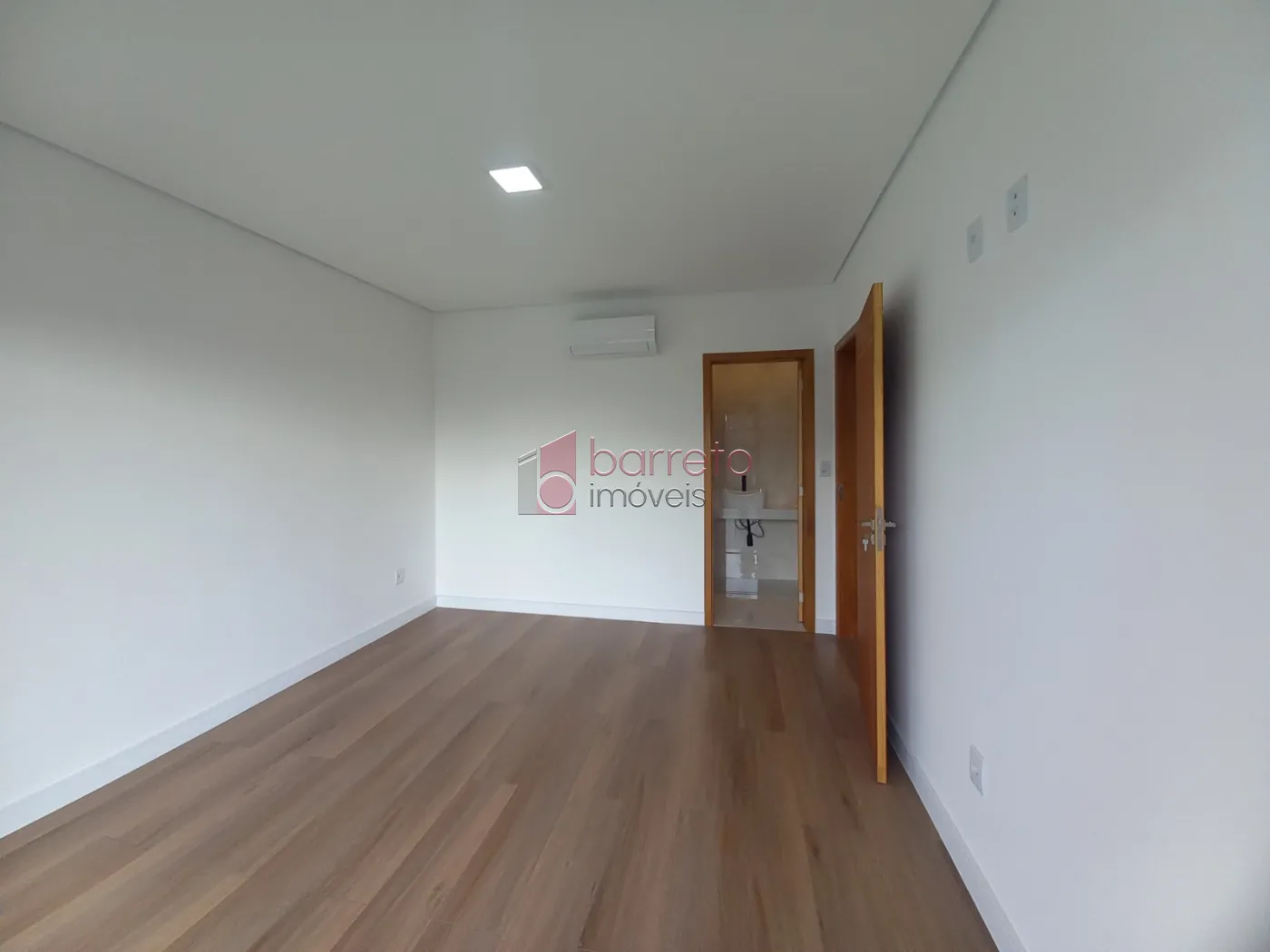 CASA À VENDA NO CONDOMÍNIO RESERVA ERMIDA NO BAIRRO ELOY CHAVES EM JUNDIAÍ/SP