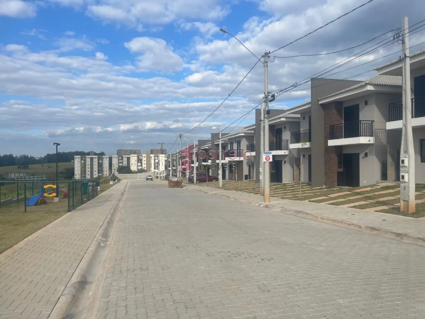 CASA PARA VENDA NO CONDOMÍNIO KAZA ALAMEDAS – MEDEIROS – JUNDIAÍ/SP