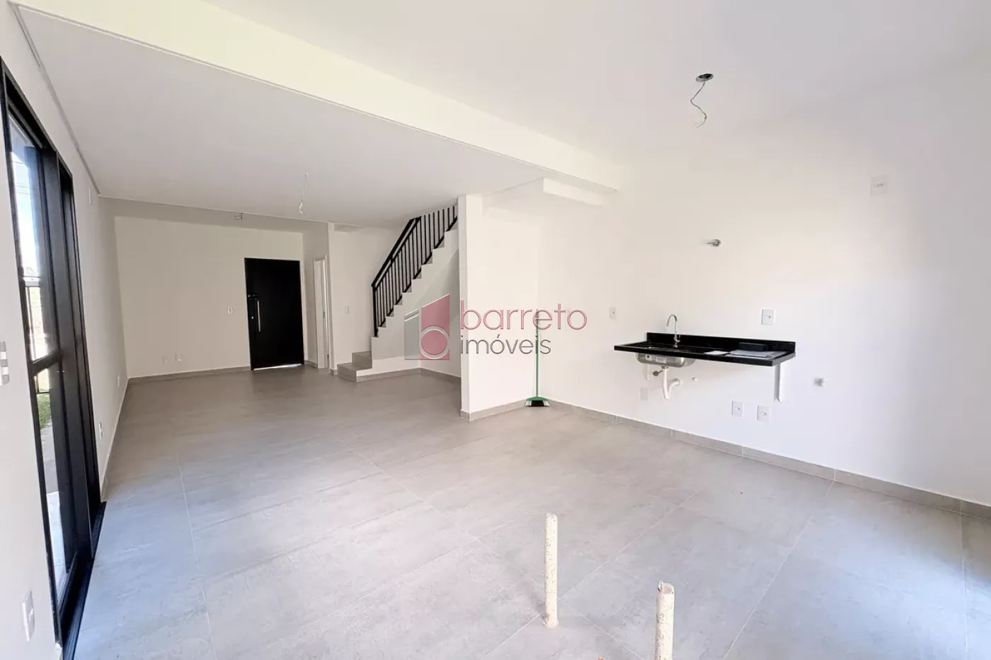 CASA PARA VENDA NO CONDOMÍNIO KAZA ALAMEDAS – MEDEIROS – JUNDIAÍ/SP