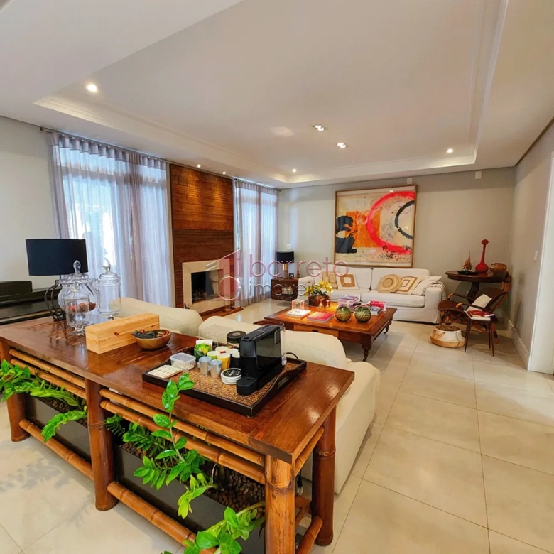 CASA À VENDA NO CONDOMÍNIO RESERVA DA SERRA EM JUNDIAÍ/SP