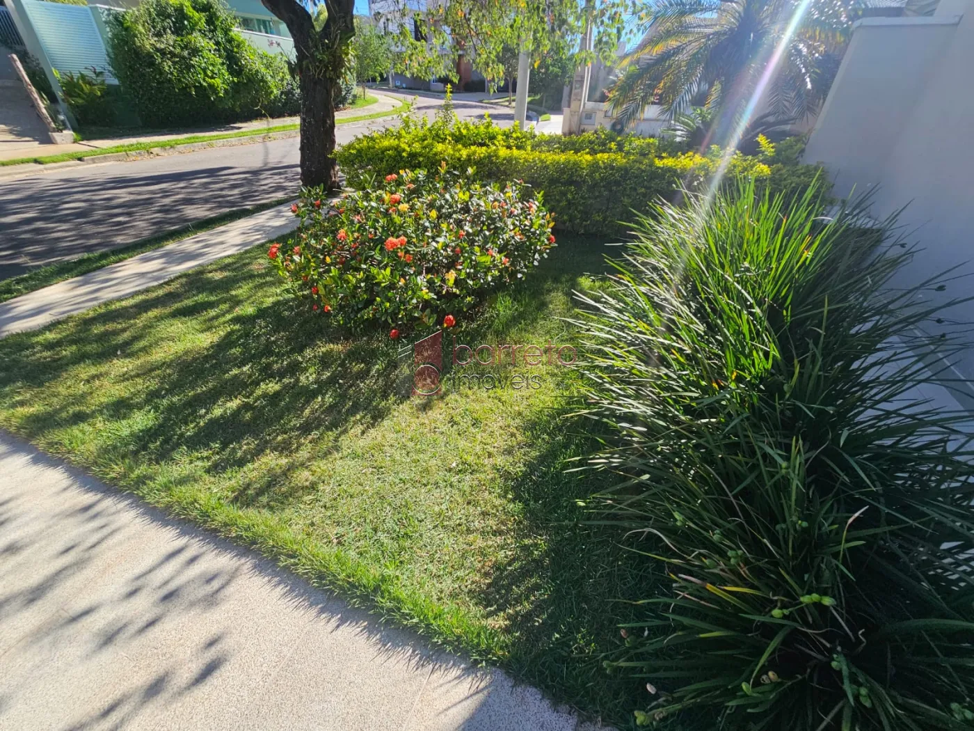 CASA À VENDA NO CONDOMÍNIO QUINTA DAS ATÍRIAS EM JUNDIAÍ/SP