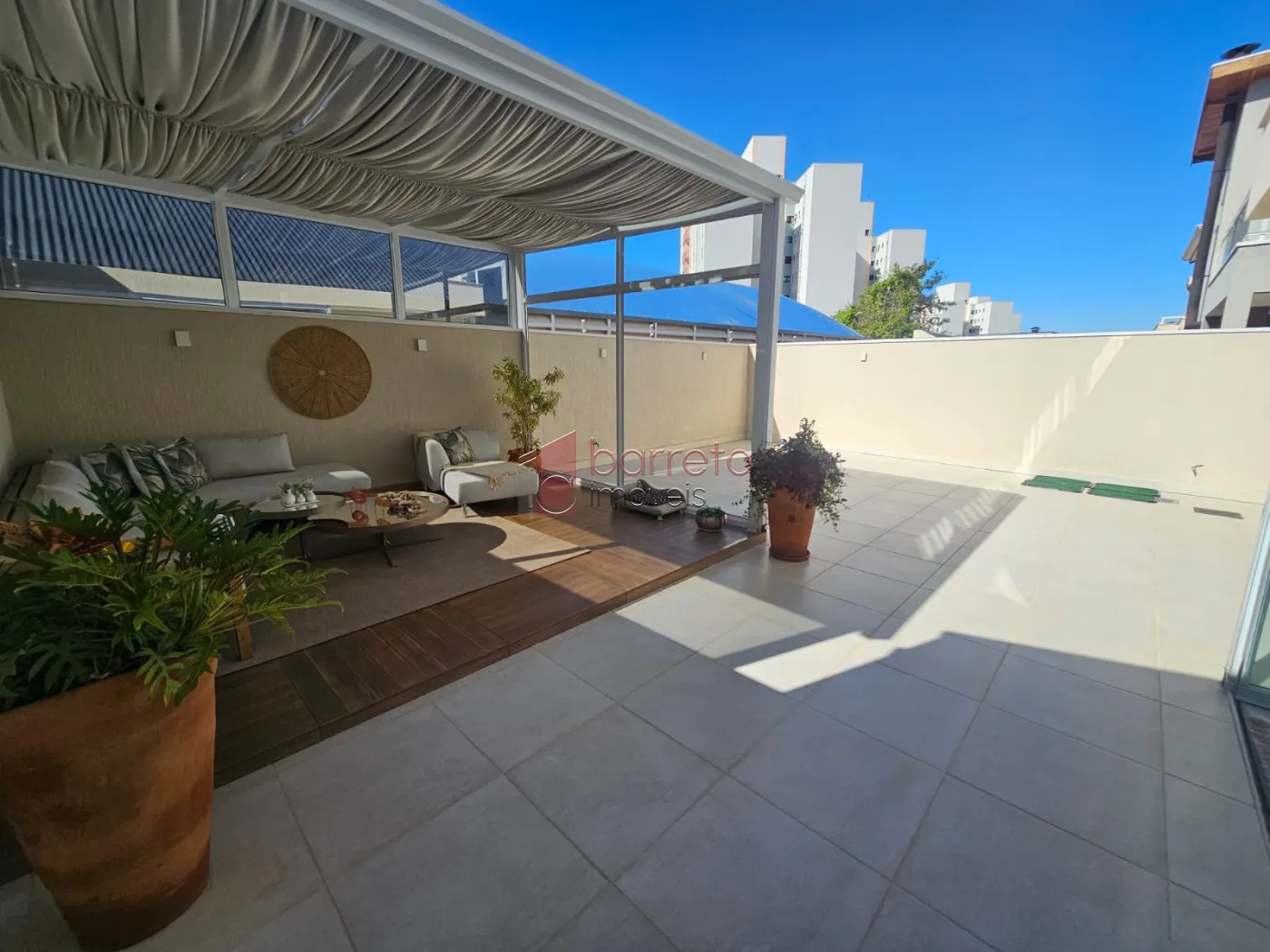 CASA À VENDA NO CONDOMÍNIO QUINTA DAS ATÍRIAS EM JUNDIAÍ/SP