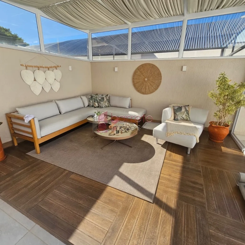 CASA À VENDA NO CONDOMÍNIO QUINTA DAS ATÍRIAS EM JUNDIAÍ/SP