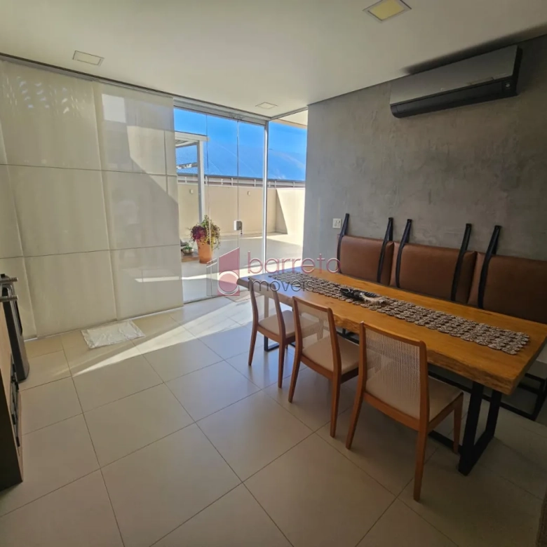 CASA À VENDA NO CONDOMÍNIO QUINTA DAS ATÍRIAS EM JUNDIAÍ/SP