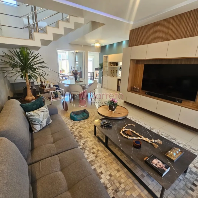 CASA À VENDA NO CONDOMÍNIO QUINTA DAS ATÍRIAS EM JUNDIAÍ/SP