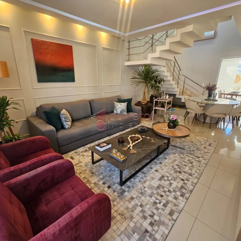 CASA À VENDA NO CONDOMÍNIO QUINTA DAS ATÍRIAS EM JUNDIAÍ/SP