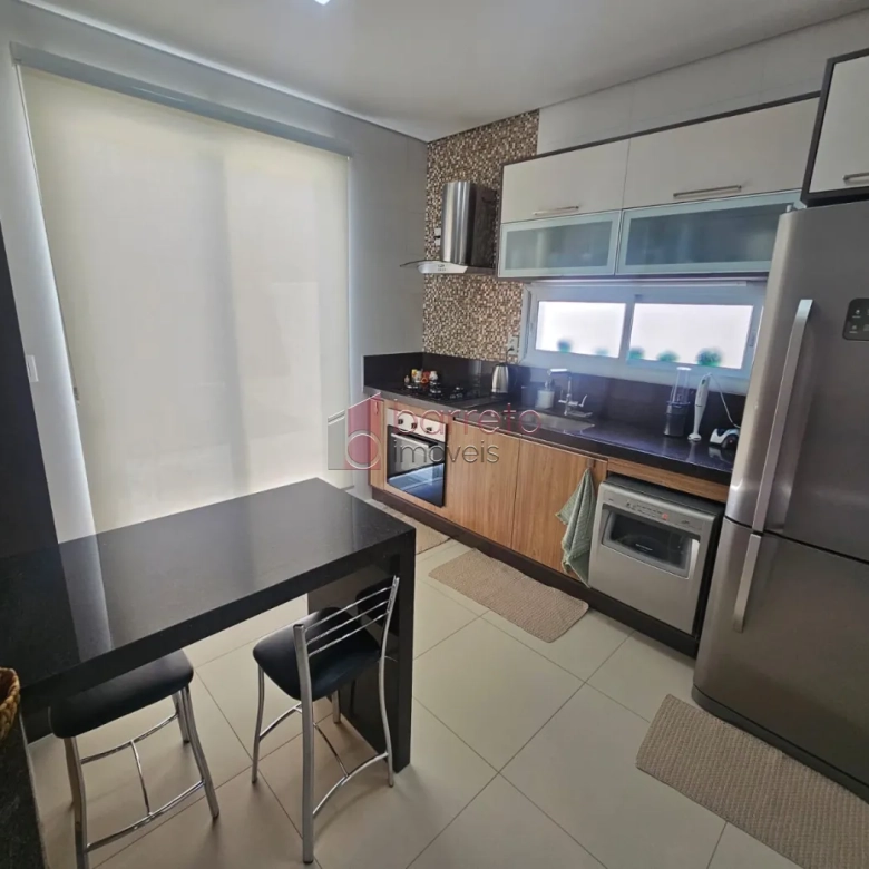 CASA À VENDA NO CONDOMÍNIO QUINTA DAS ATÍRIAS EM JUNDIAÍ/SP