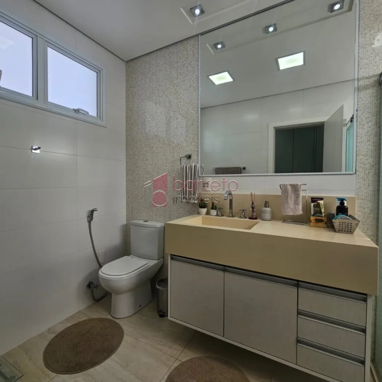 CASA À VENDA NO CONDOMÍNIO QUINTA DAS ATÍRIAS EM JUNDIAÍ/SP