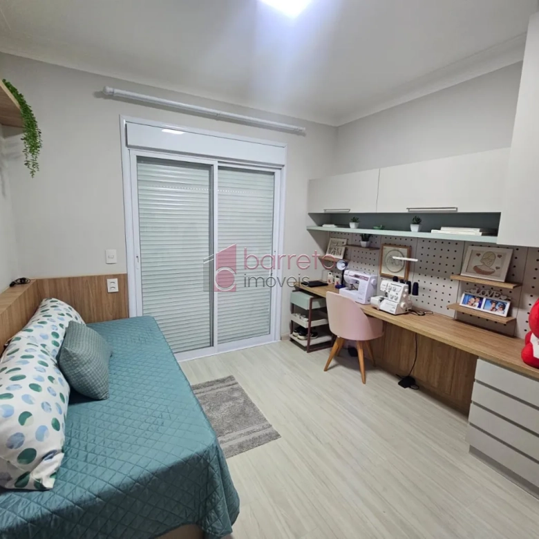 CASA À VENDA NO CONDOMÍNIO QUINTA DAS ATÍRIAS EM JUNDIAÍ/SP