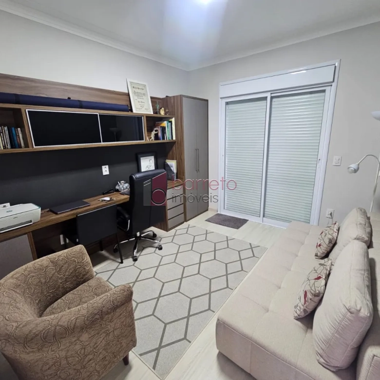 CASA À VENDA NO CONDOMÍNIO QUINTA DAS ATÍRIAS EM JUNDIAÍ/SP