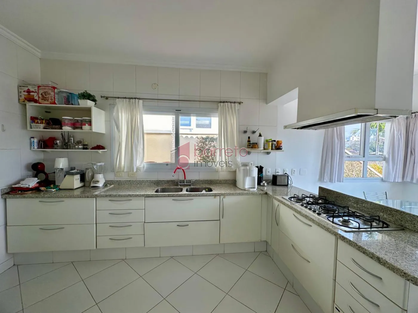 CASA COM 4 SUÍTES À VENDA NO CONDOMÍNIO PORTAL DO PARAÍSO II – JUNDIAÍ/SP