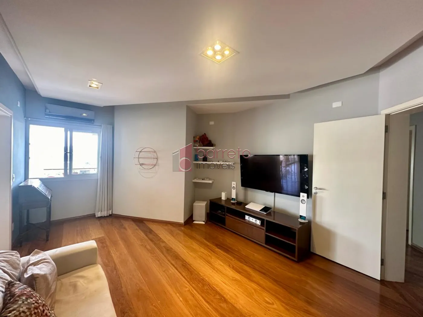 CASA COM 4 SUÍTES À VENDA NO CONDOMÍNIO PORTAL DO PARAÍSO II – JUNDIAÍ/SP