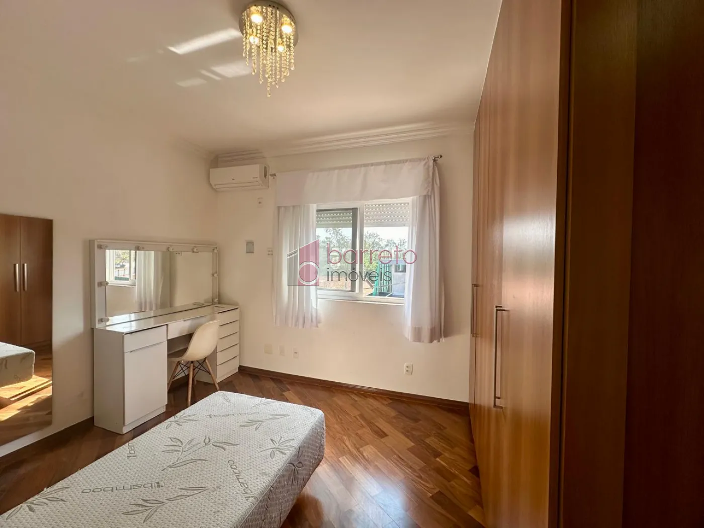 CASA COM 4 SUÍTES À VENDA NO CONDOMÍNIO PORTAL DO PARAÍSO II – JUNDIAÍ/SP