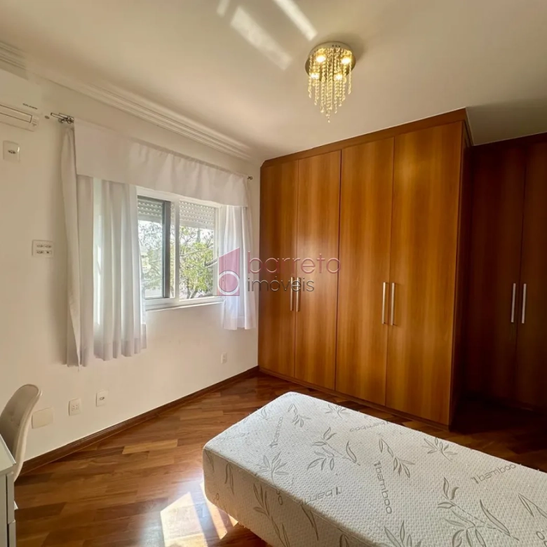 CASA COM 4 SUÍTES À VENDA NO CONDOMÍNIO PORTAL DO PARAÍSO II – JUNDIAÍ/SP