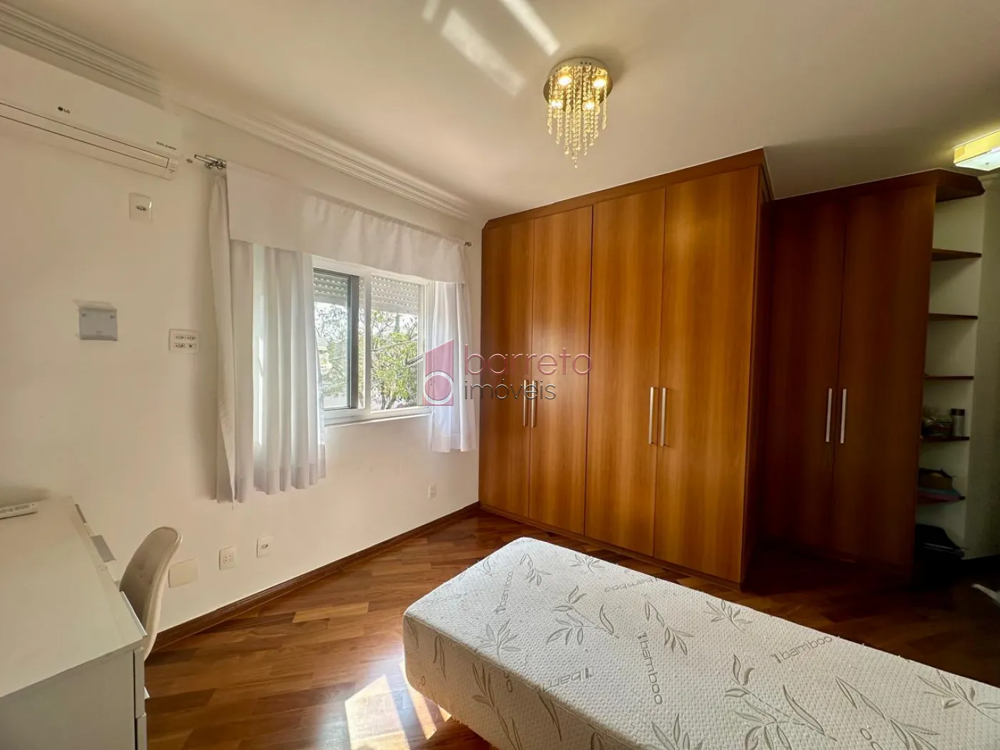 CASA COM 4 SUÍTES À VENDA NO CONDOMÍNIO PORTAL DO PARAÍSO II – JUNDIAÍ/SP