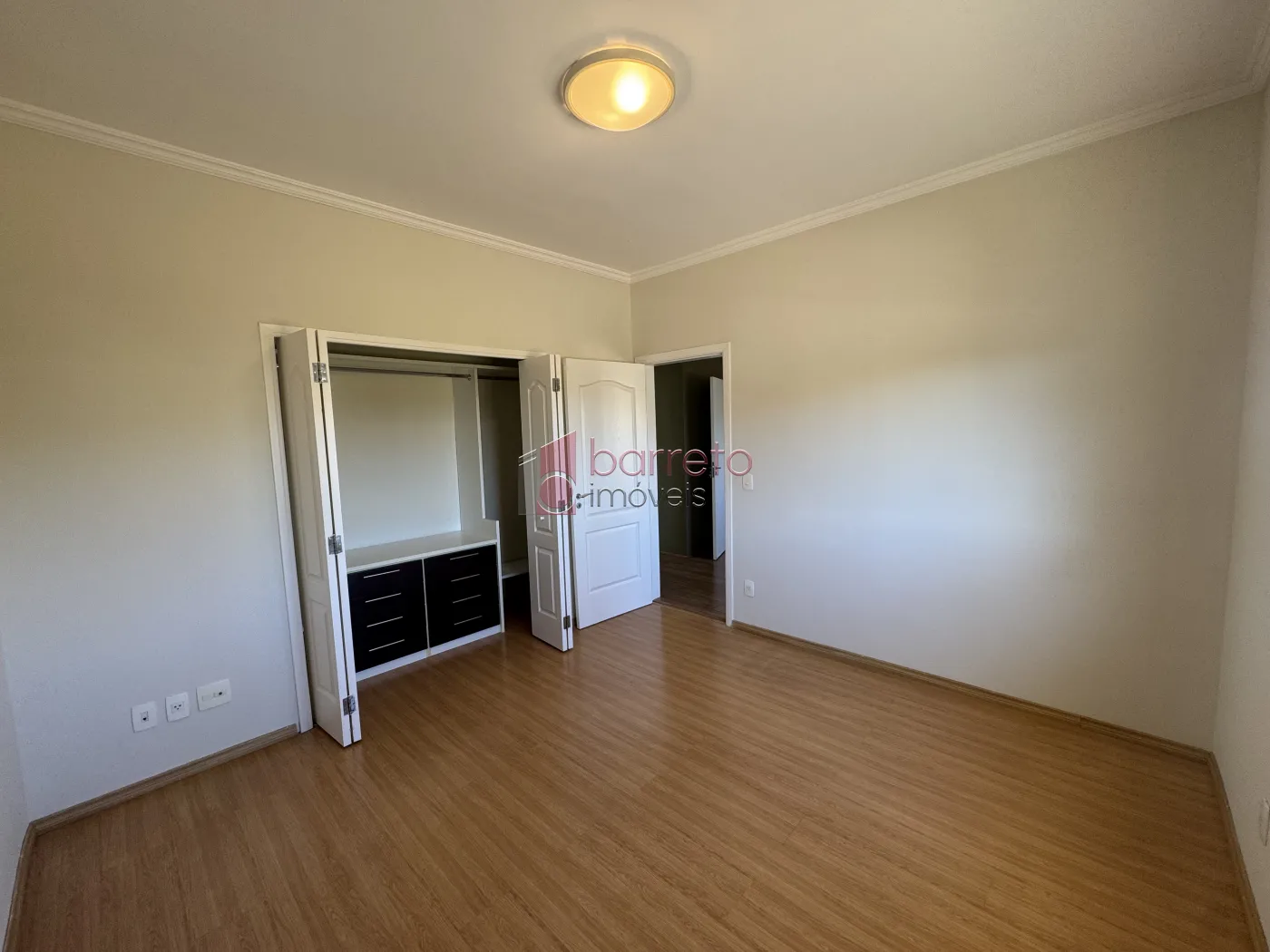 SOBRADO À VENDA NO CONDOMÍNIO PORTAL DO PARAÍSO II EM JUNDIAÍ/SP