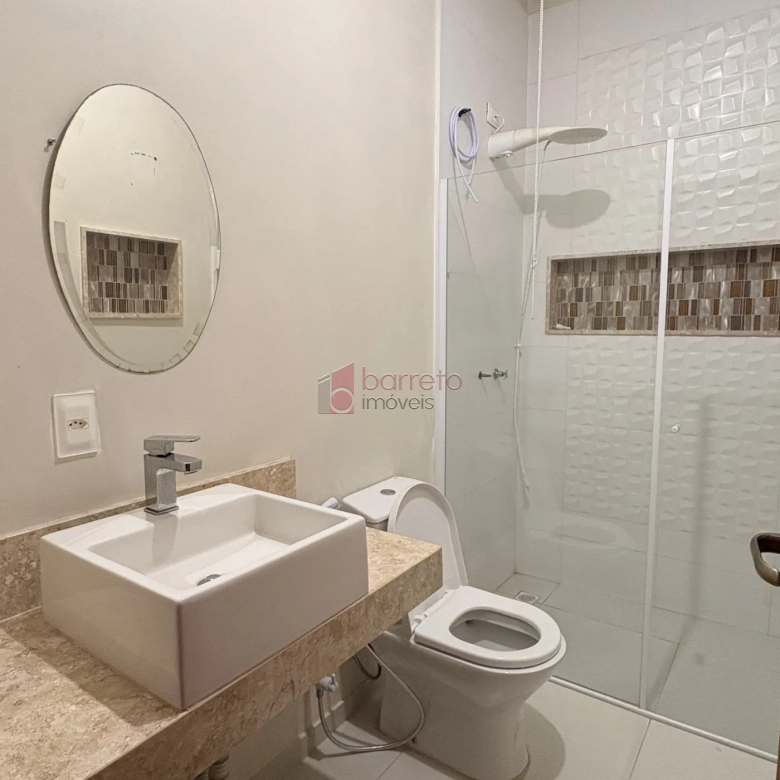 SOBRADO TRIPLEX PARA VENDA E LOCAÇÃO NO CONDOMÍNIO DOS METALÚRGICOS – JUNDIAÍ/SP