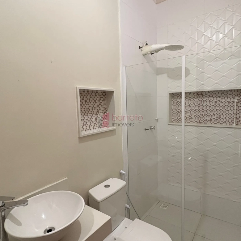 SOBRADO TRIPLEX PARA VENDA E LOCAÇÃO NO CONDOMÍNIO DOS METALÚRGICOS – JUNDIAÍ/SP