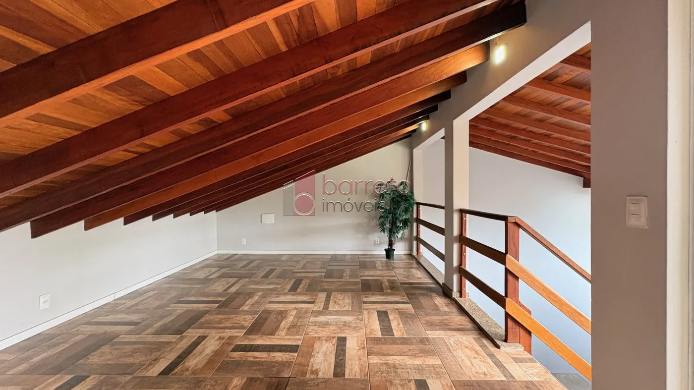 SOBRADO TRIPLEX PARA VENDA E LOCAÇÃO NO CONDOMÍNIO DOS METALÚRGICOS – JUNDIAÍ/SP