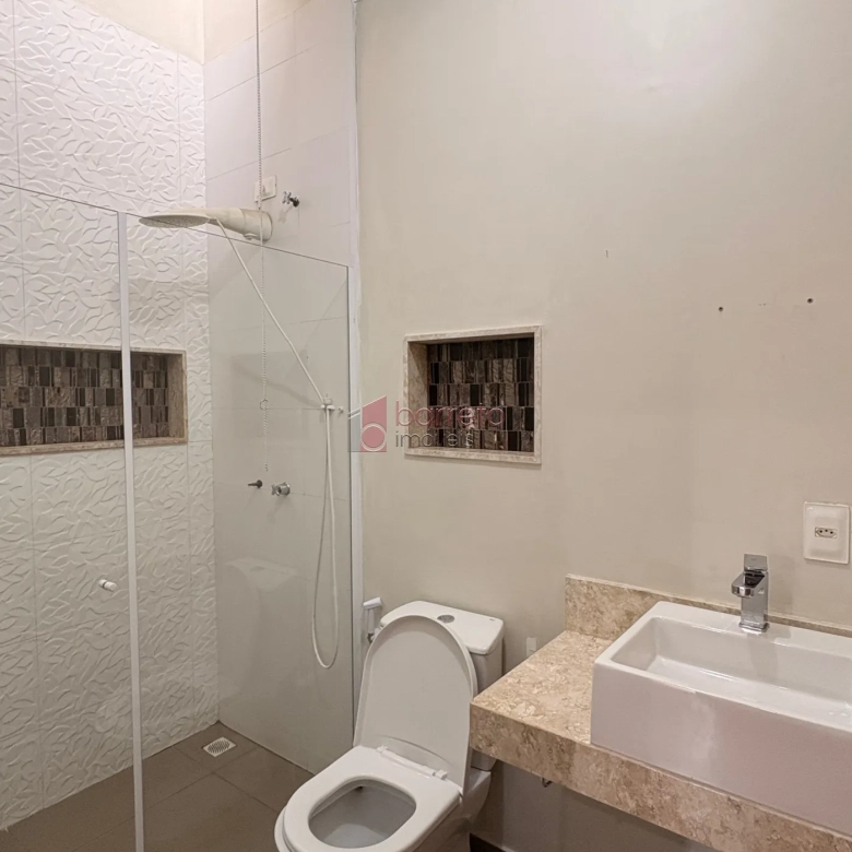 SOBRADO TRIPLEX PARA VENDA E LOCAÇÃO NO CONDOMÍNIO DOS METALÚRGICOS – JUNDIAÍ/SP