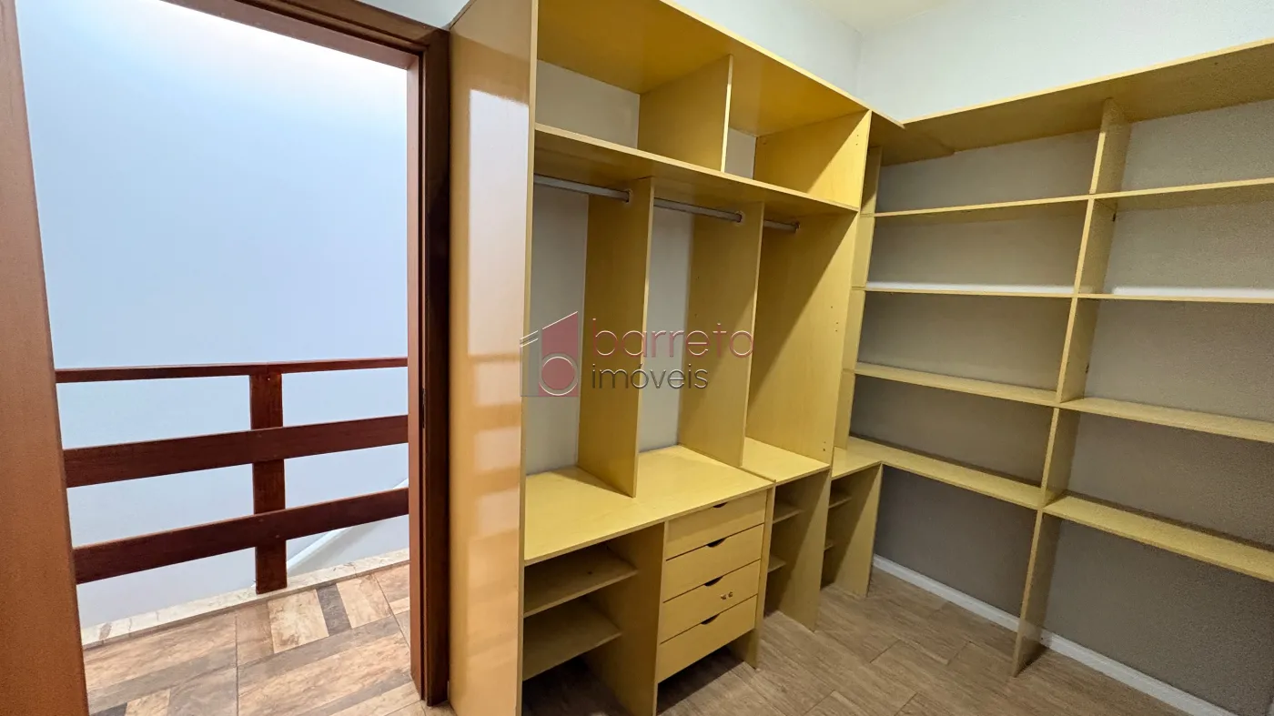 SOBRADO TRIPLEX PARA VENDA E LOCAÇÃO NO CONDOMÍNIO DOS METALÚRGICOS – JUNDIAÍ/SP