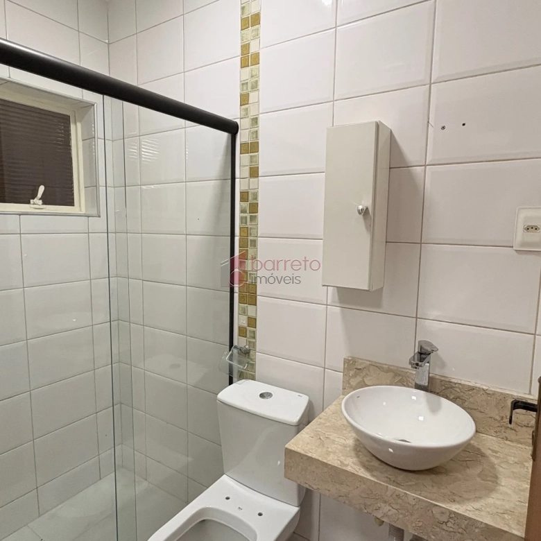 SOBRADO TRIPLEX PARA VENDA E LOCAÇÃO NO CONDOMÍNIO DOS METALÚRGICOS – JUNDIAÍ/SP