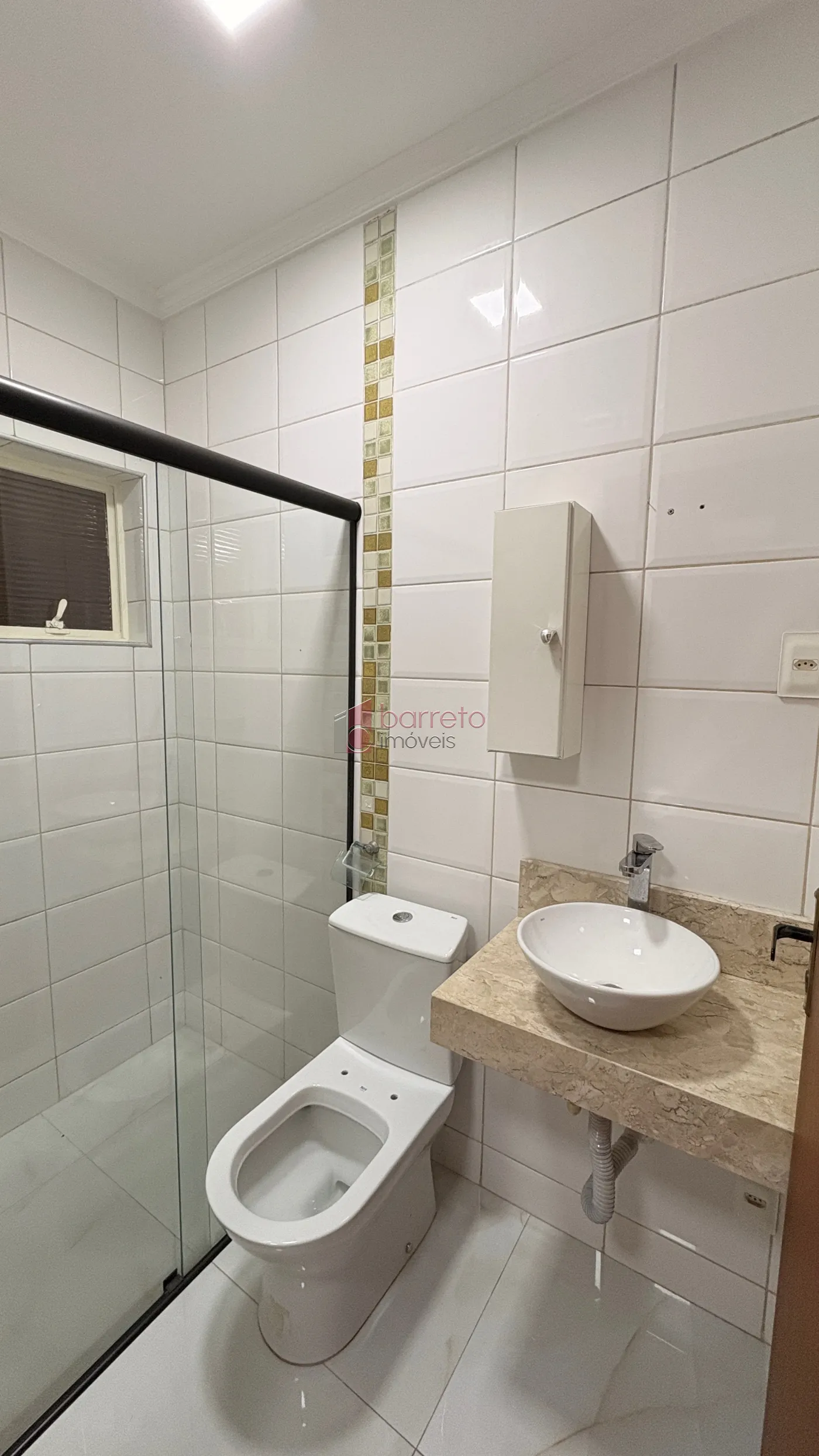 SOBRADO TRIPLEX PARA VENDA E LOCAÇÃO NO CONDOMÍNIO DOS METALÚRGICOS – JUNDIAÍ/SP