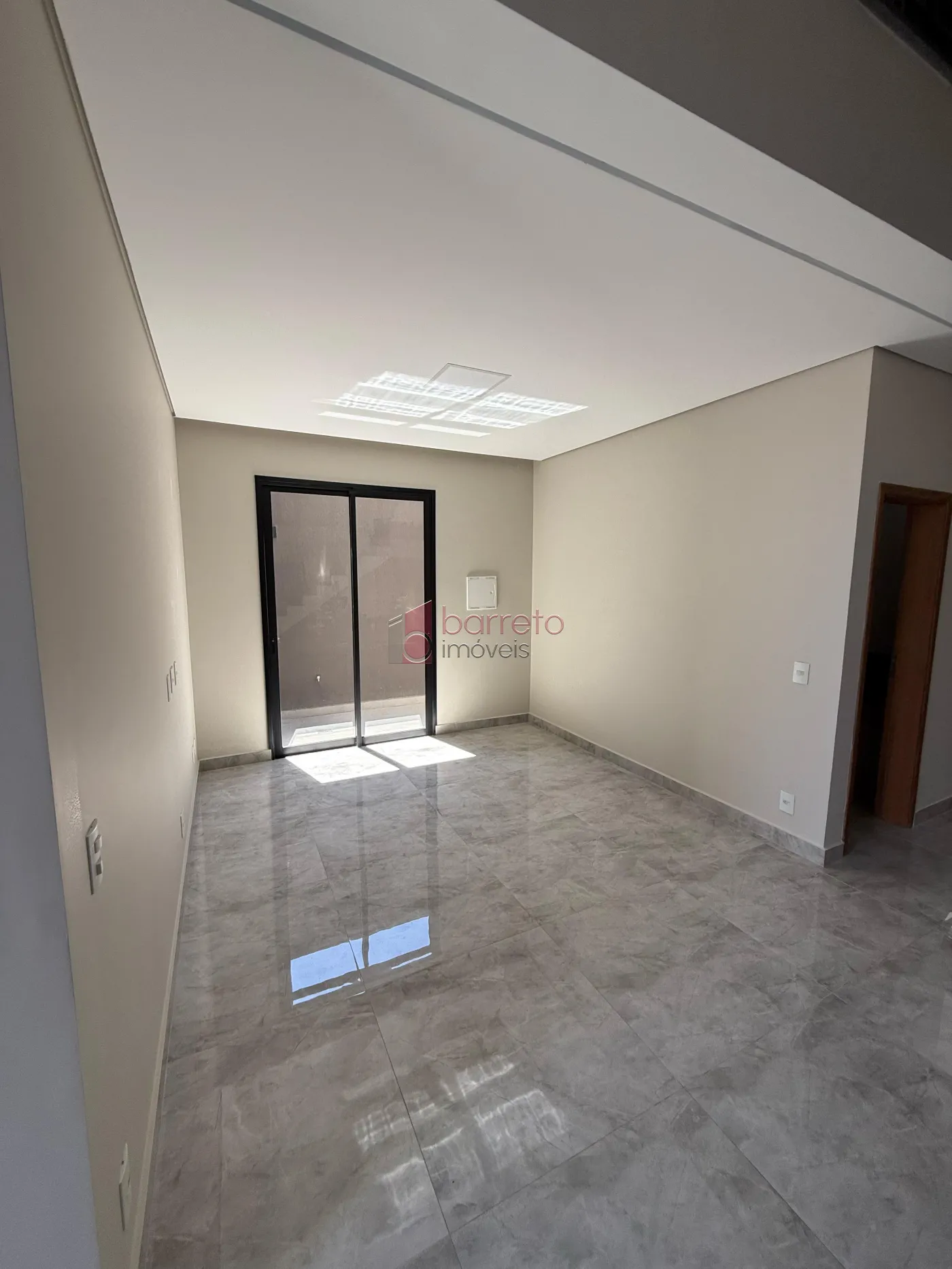 CASA À VENDA NO CONDOMÍNIO RESERVA DA MATA EM JUNDIAÍ/SP