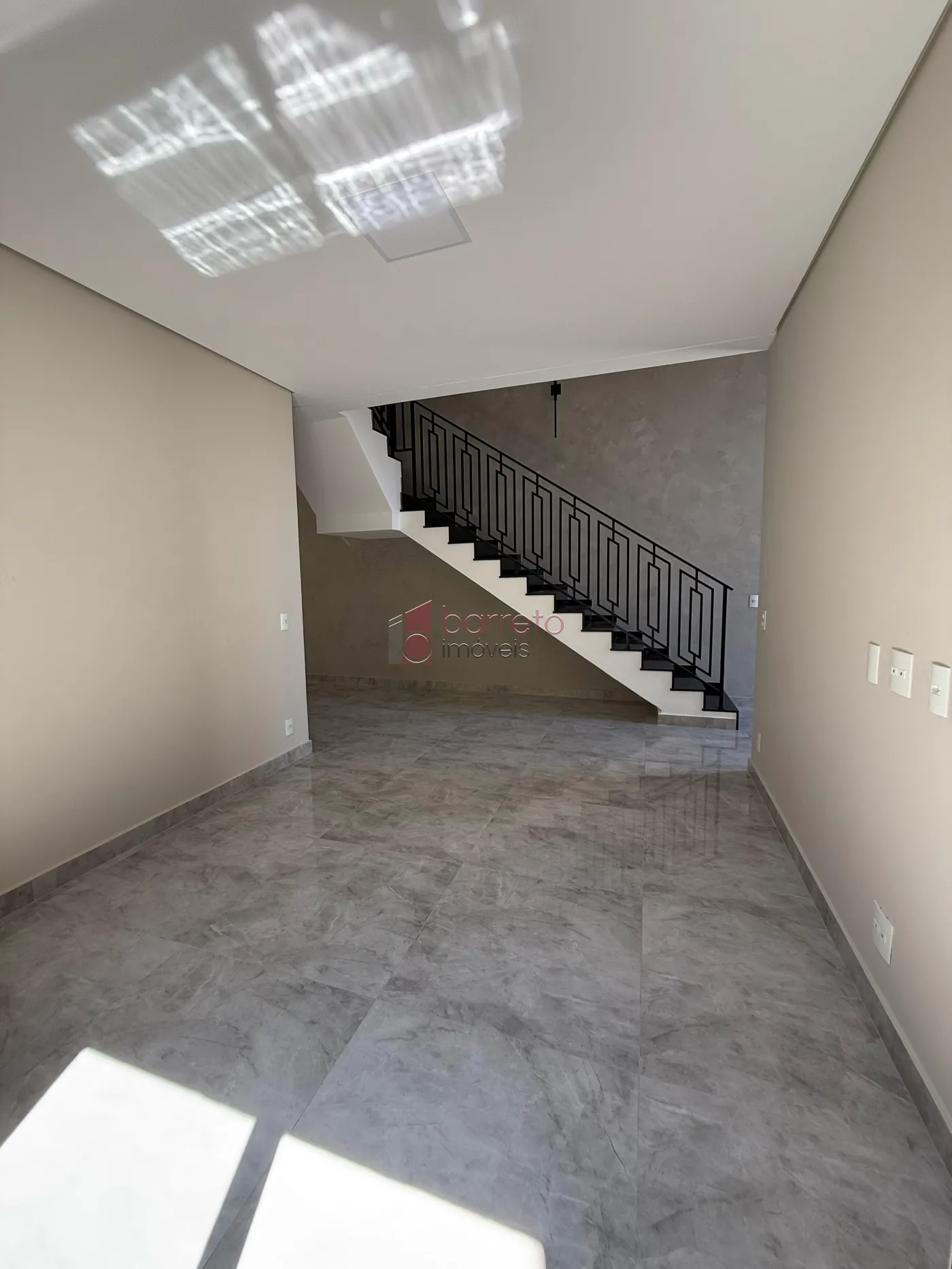 CASA À VENDA NO CONDOMÍNIO RESERVA DA MATA EM JUNDIAÍ/SP