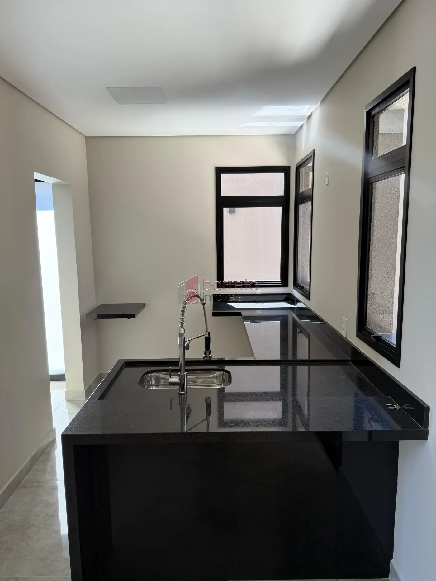 CASA À VENDA NO CONDOMÍNIO RESERVA DA MATA EM JUNDIAÍ/SP